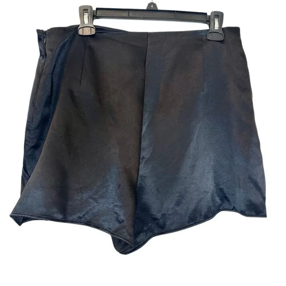 Zara Satin Effect Slit Front High Waisted Side Zip Black Mini Skort Size XL